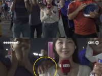 韩国女记者遭球迷强搂,“韩国女记者遭遇球迷强搂事件引发社会关注”