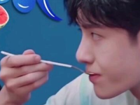 博君一肖娱乐圈吃瓜,娱乐圈的甜蜜瓜田，揭秘明星们的甜蜜互动