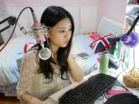 娱乐主播吃瓜直播边写字边讲,娱乐主播边写字边讲，趣味横生演绎直播新玩法